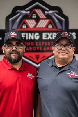 T & L Roofing Experts Logo