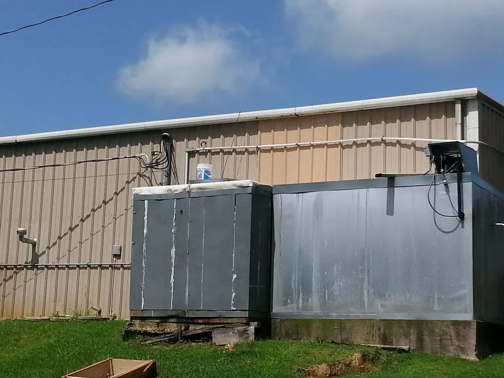 Slide of T & L Roofing