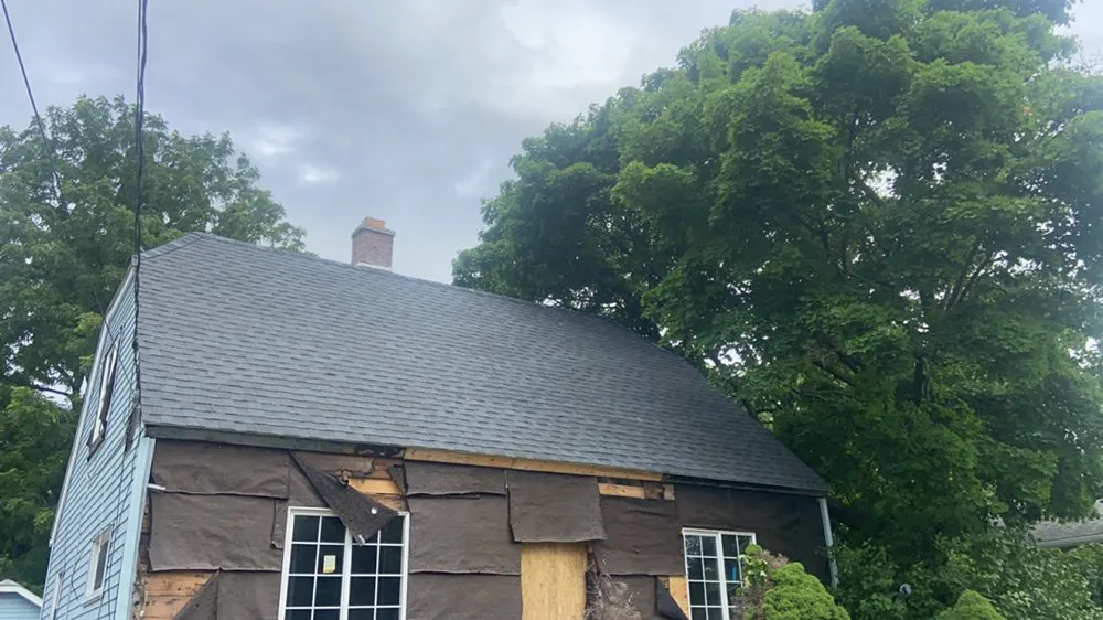 Slide of T & M Construction