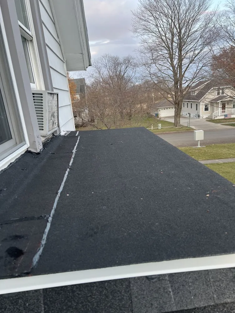 Slide of T & R Construction