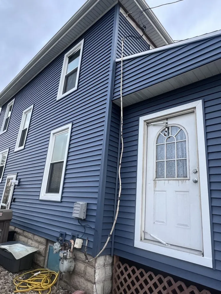 Slide of T & R Construction