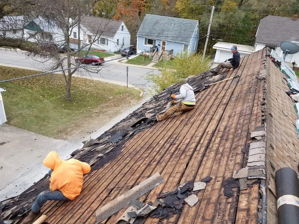 Slide of T & S Construction & Roofing