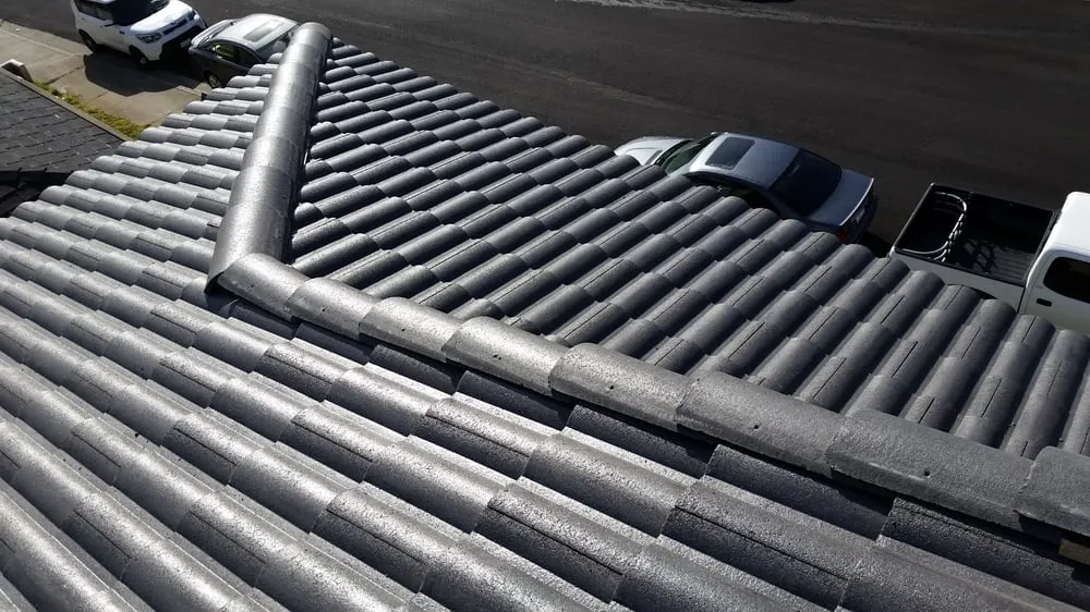 Slide of T D Roofing