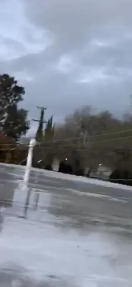 Slide of T D Roofing