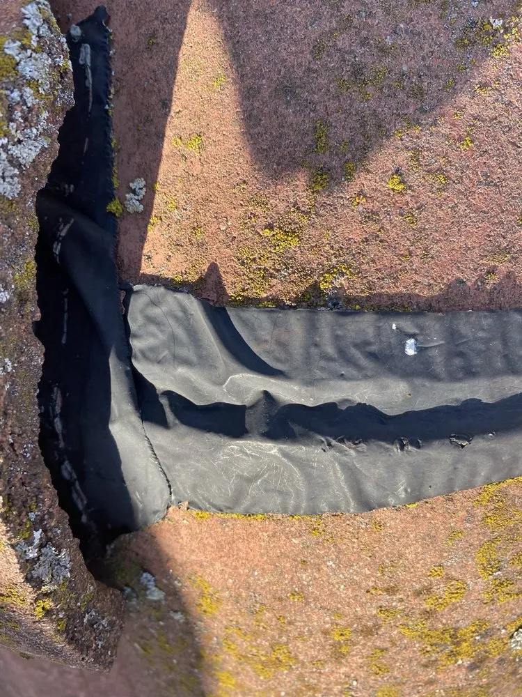 Slide of T D Roofing