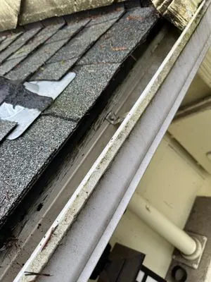 T Mix Home Detailing & Roofing Logo