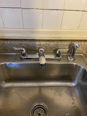 T Power House Building & Remodeling Logo