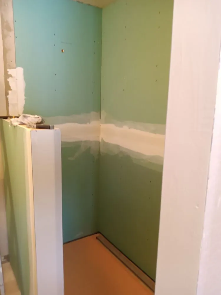 Slide of T Square Contracting