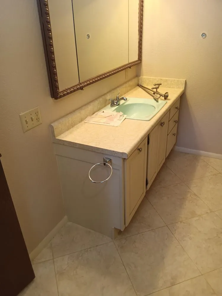 Slide of T Square Contracting