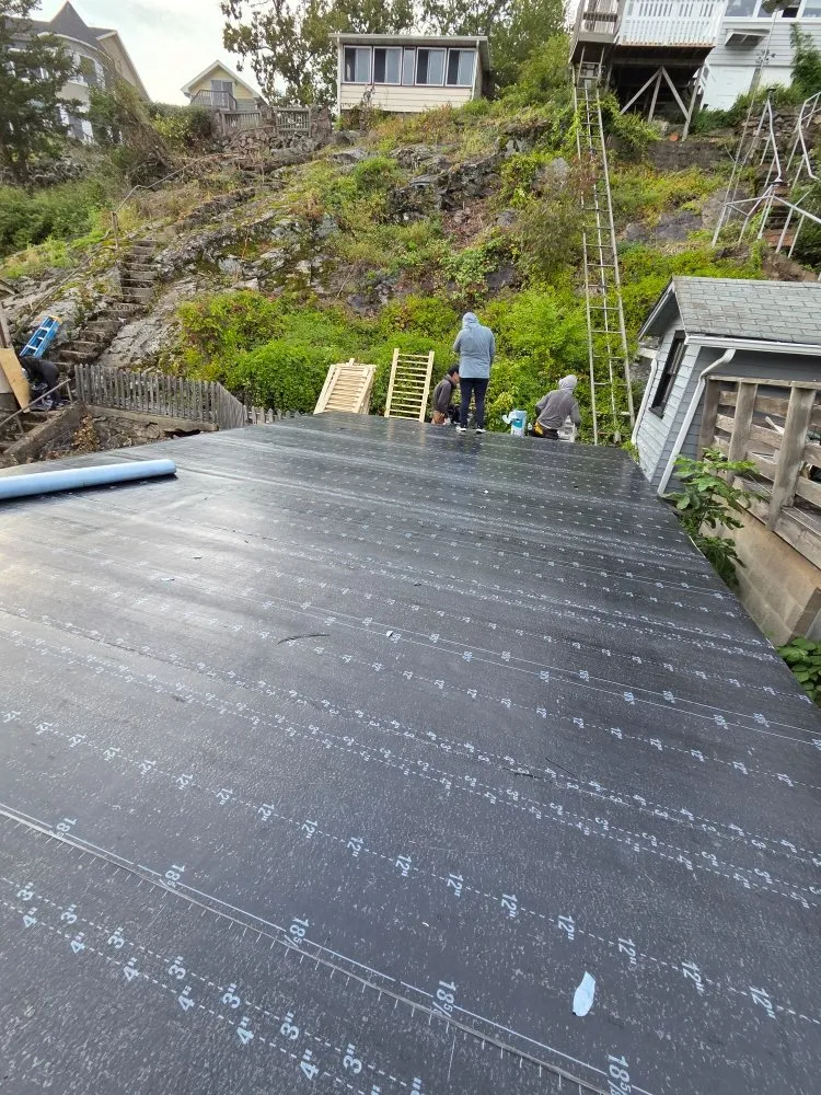 Slide of T T Construction