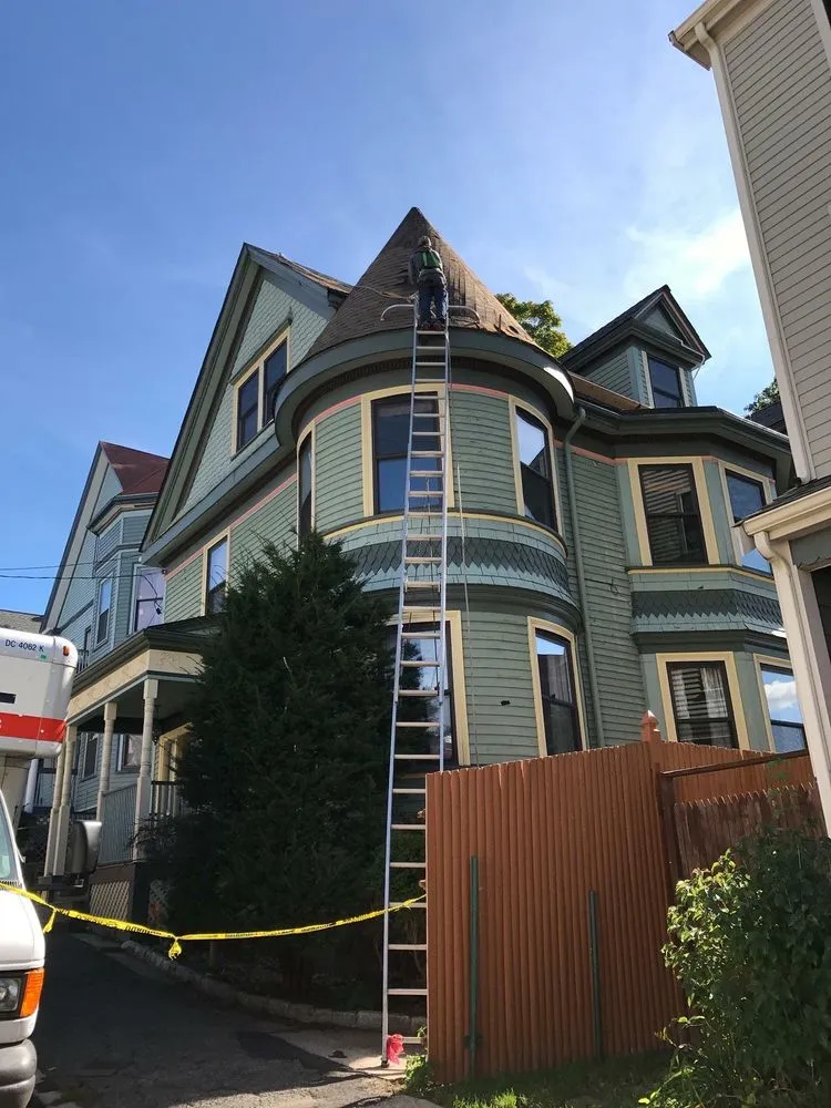 Slide of Tacuri Home Renovation