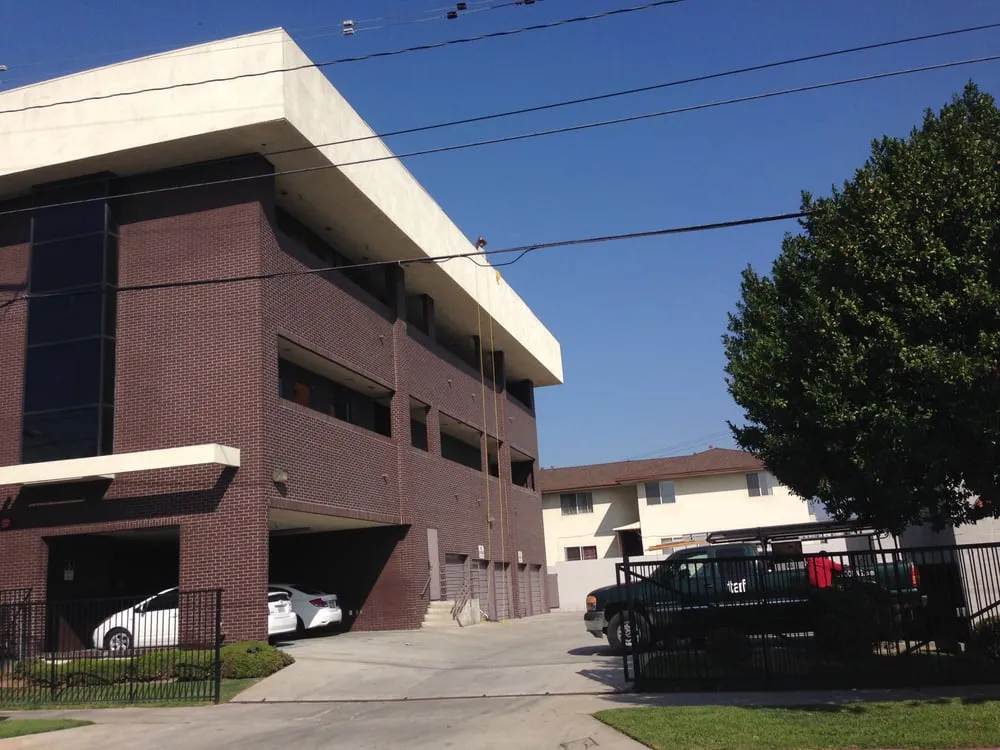 Slide of Taf Roofing