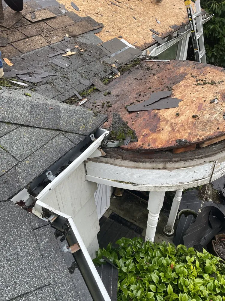 Slide of Tapias General Construction