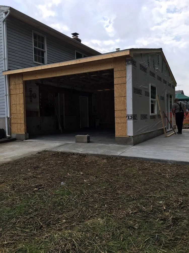 Slide of Tar Heel Construction Group