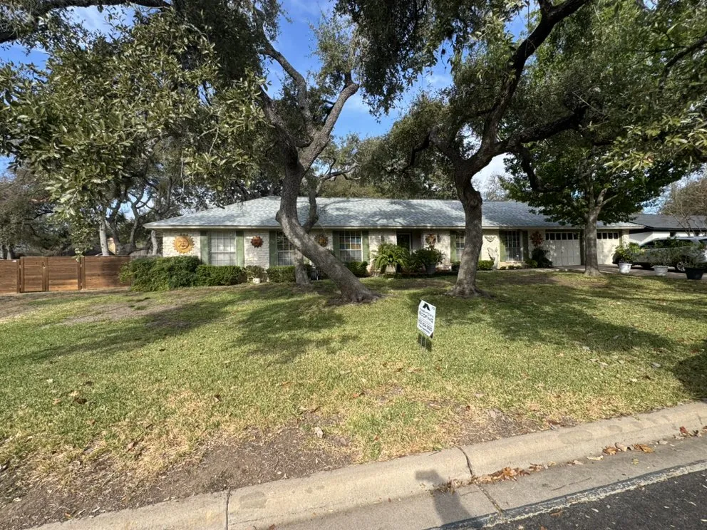 Slide of Tarrytown Roofing