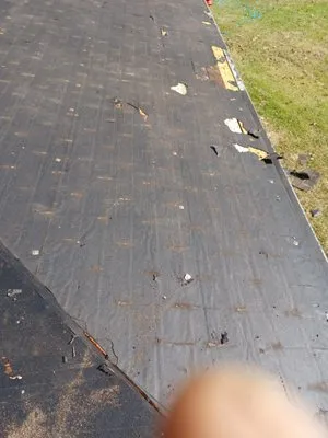 Taverloza Remodeling & Roofing Logo