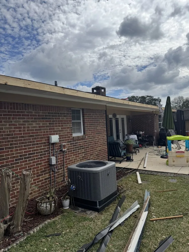 Reliable roof repair in Jay, FL - Taylor & Famlies Home repairs