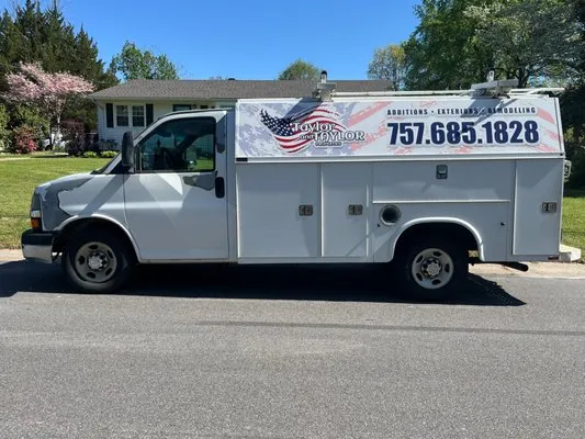 Taylor and Taylor Properties Logo