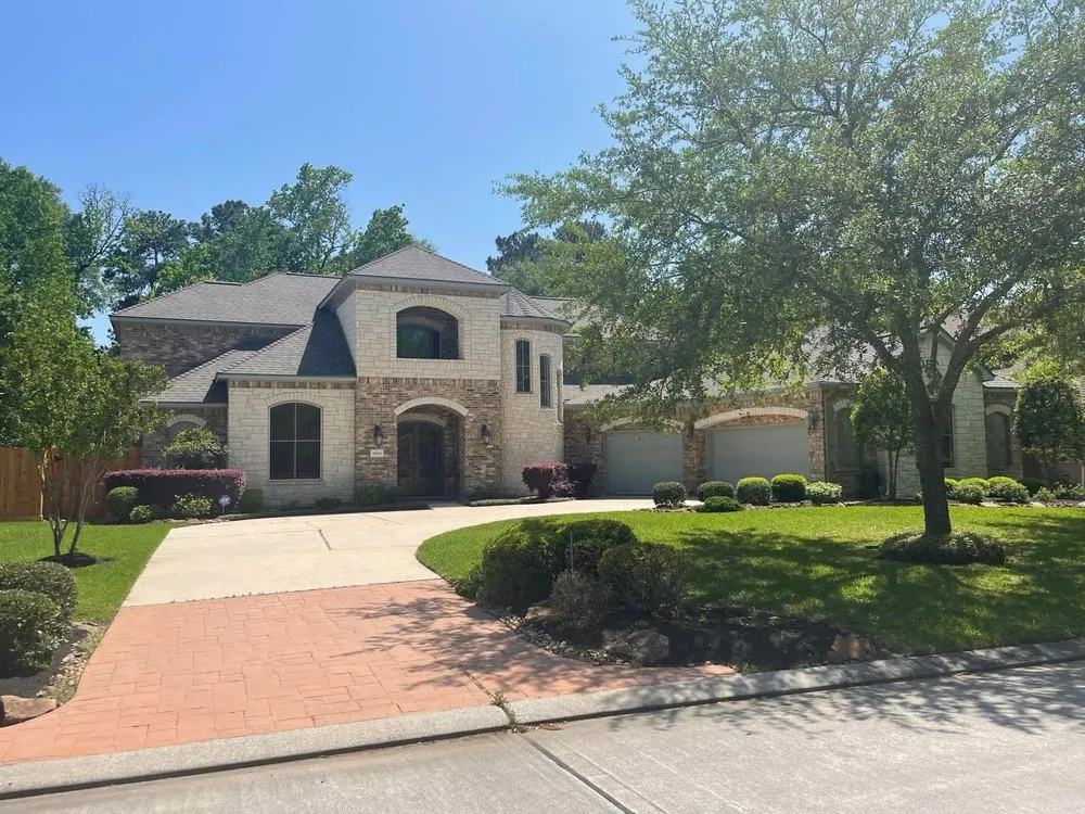 Slide of Taylor Roofing Traditions