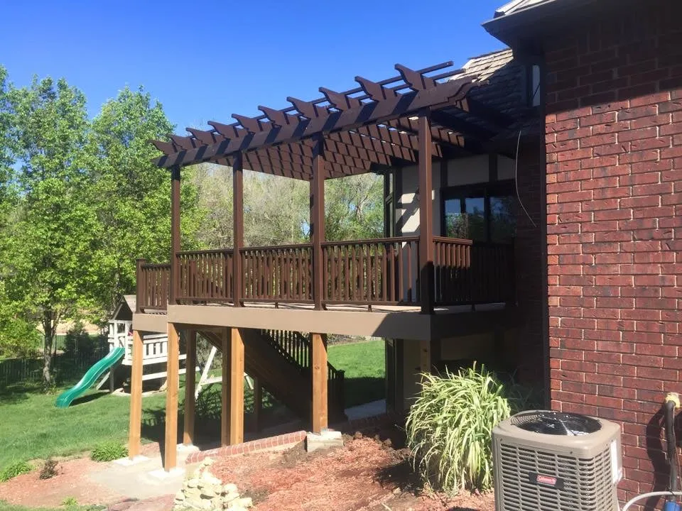 Slide of TaylorMade Exteriors