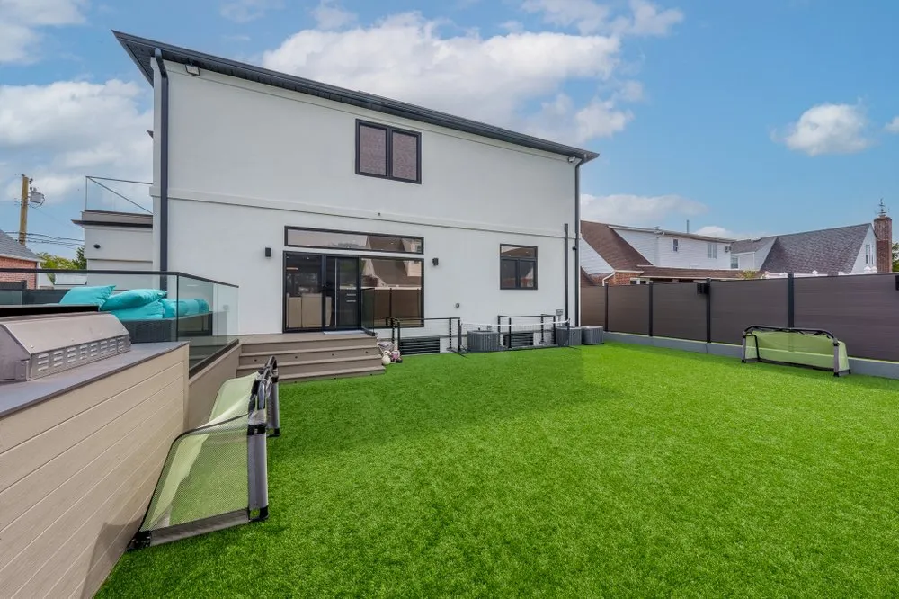 Slide of TD Builders