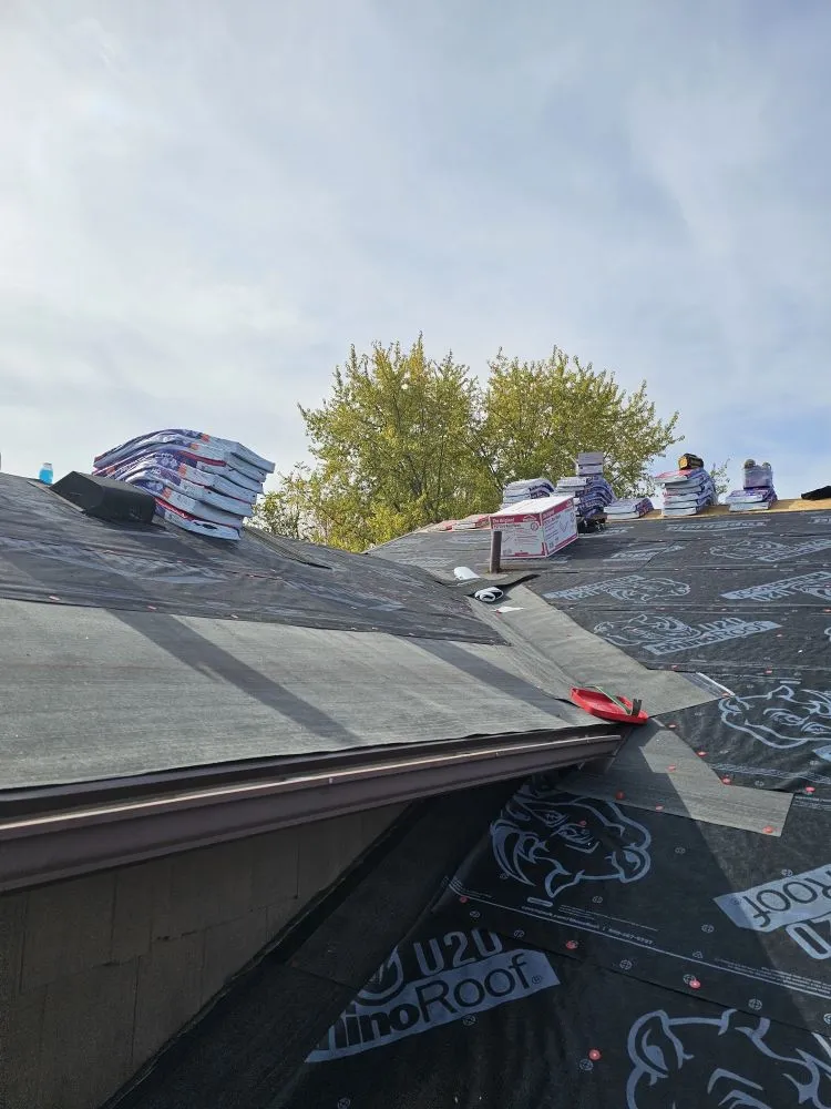 Slide of TDR Roofing & Construction