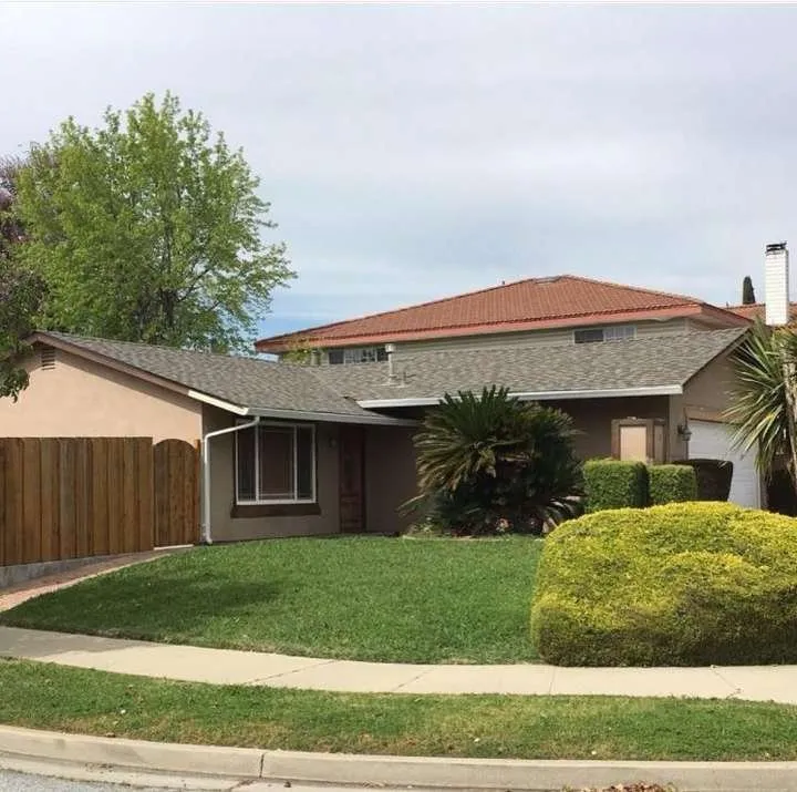 Slide of Teal City Roofing