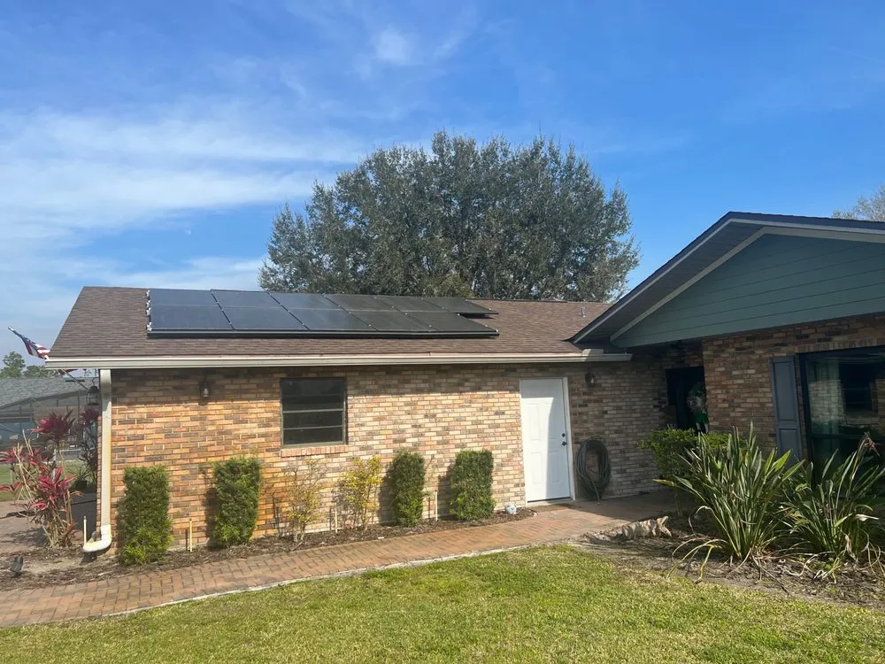 Reliable shingle roofing service for residential properties across St. Petersburg, FL - Team Apricot