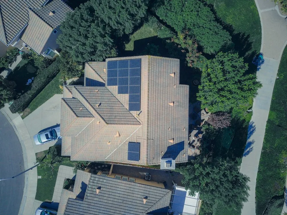 Reliable roof installation in St. Petersburg, FL - Team Apricot