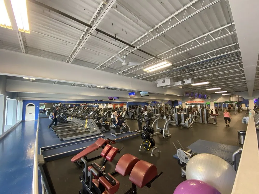 Slide of Team Armored Roofing