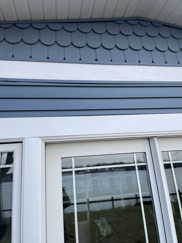 Slide of Techos Contracting