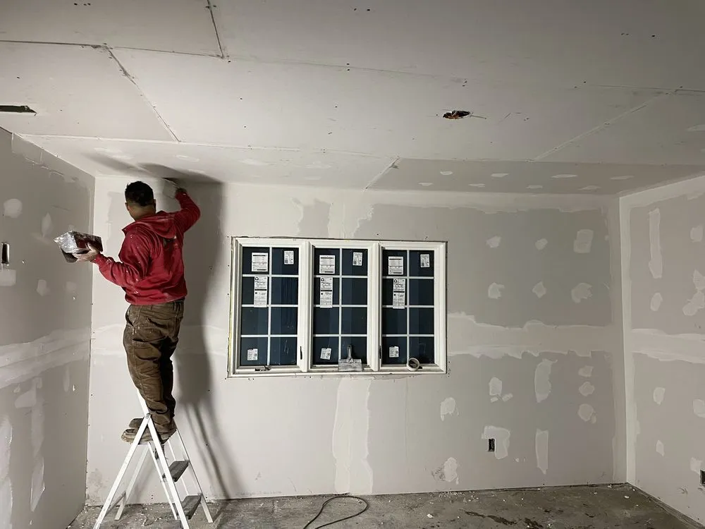 Slide of Techos Contracting