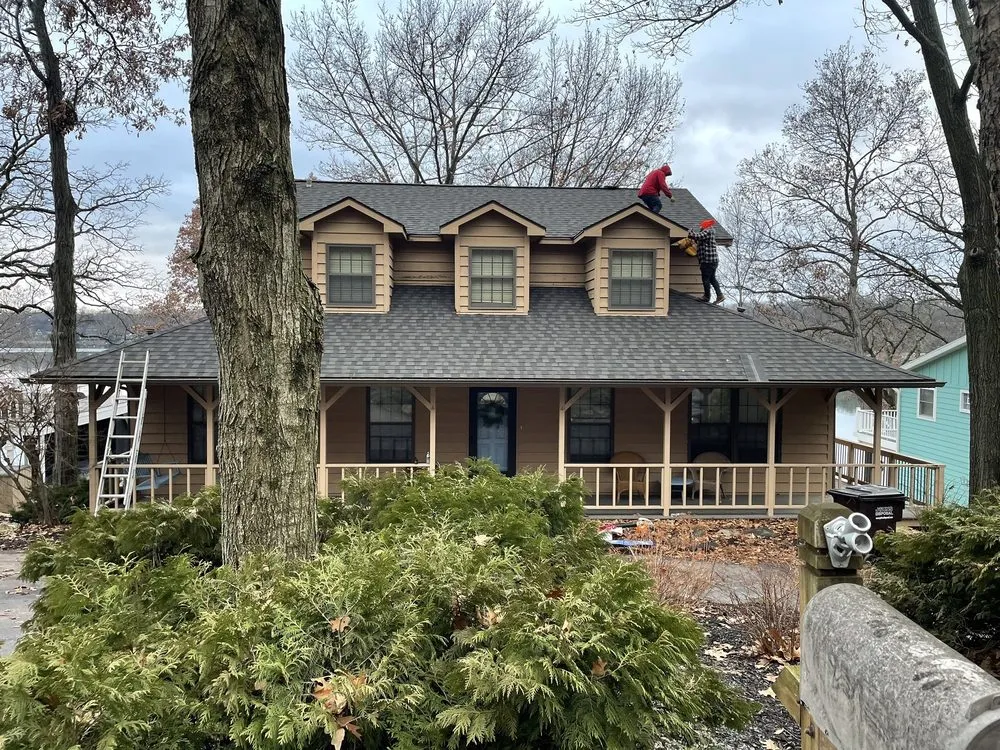 Slide of Techos Contracting