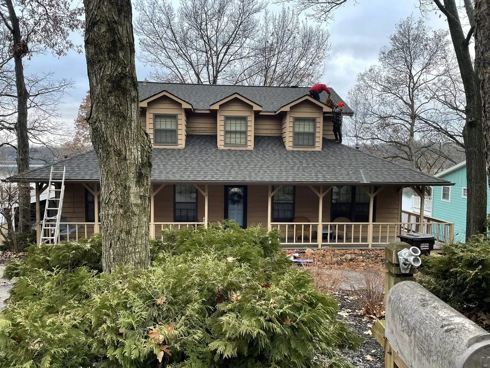 Slide of Techos Contracting