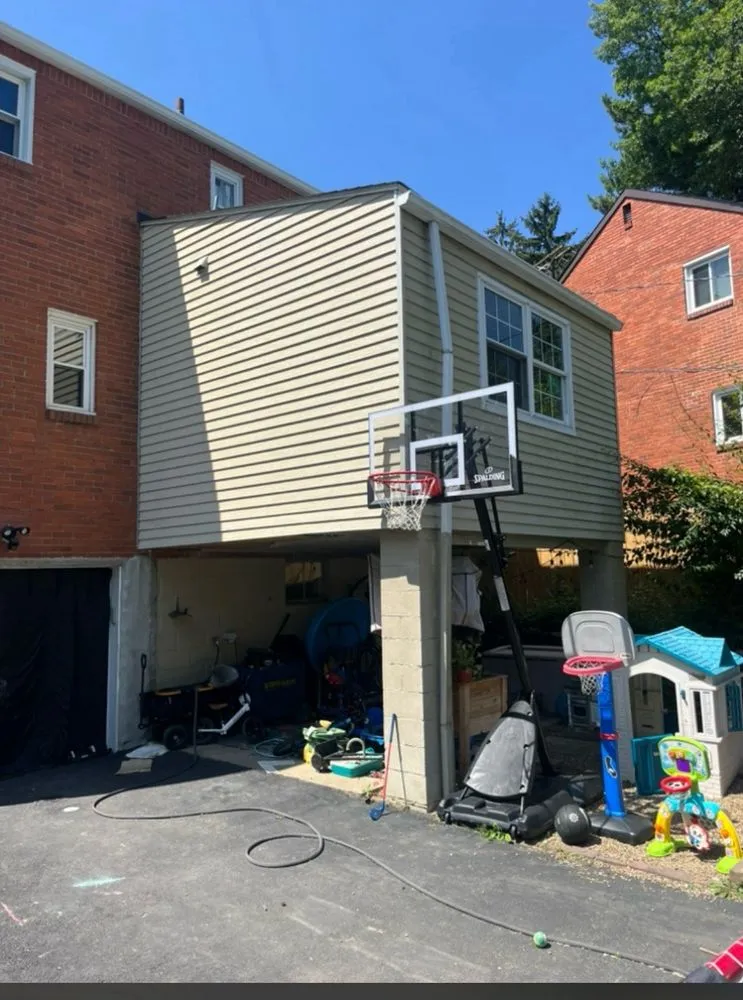 Slide of Tectum Quality Roofing