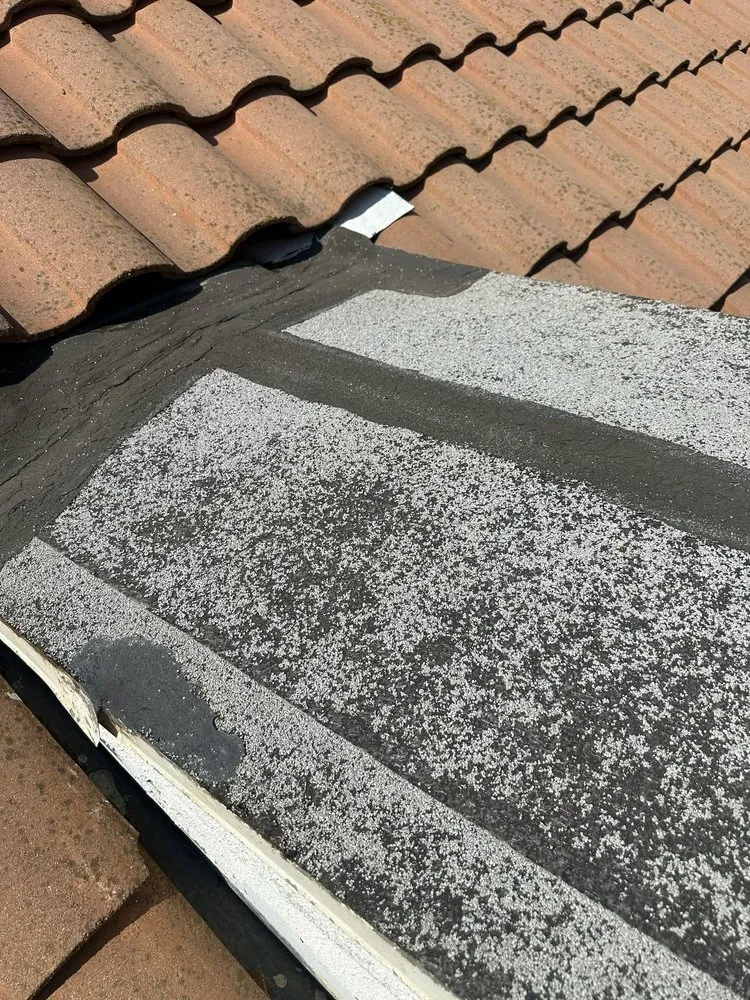 Professional roof installation experts serving San Fernando Valley, CA - Tectum Roofing