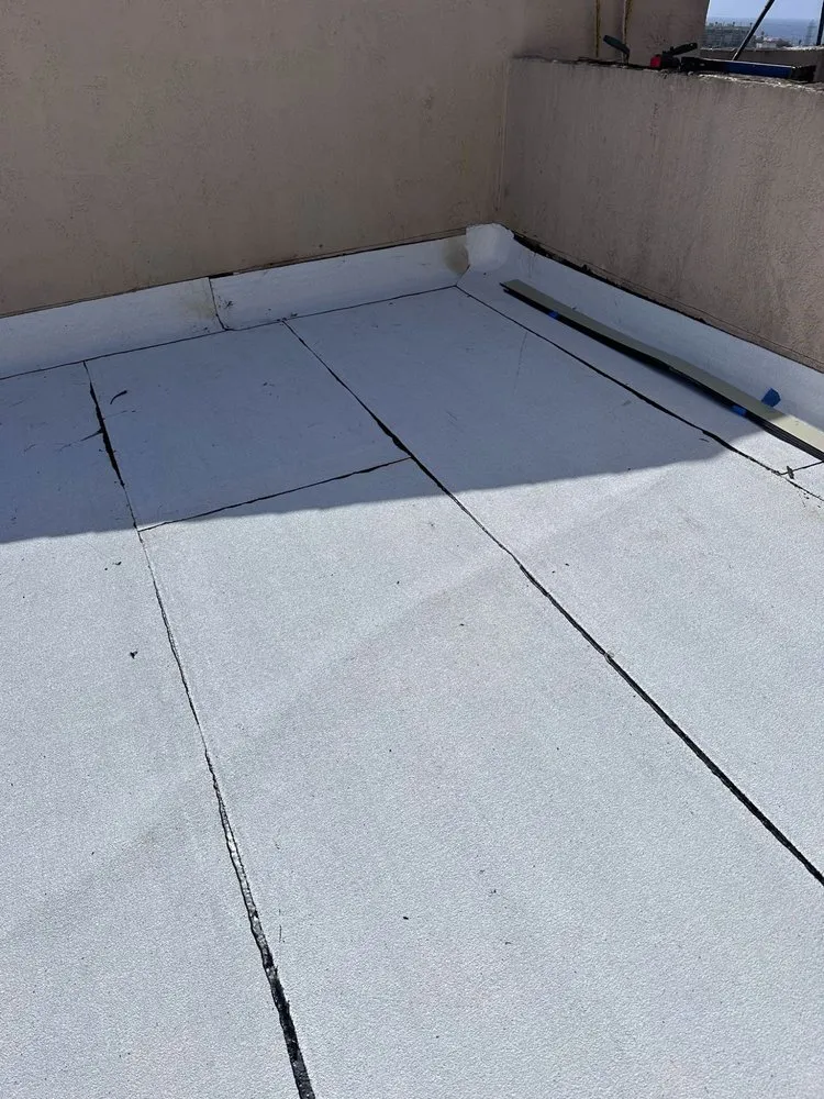 Slide of Tecun’s Roofing