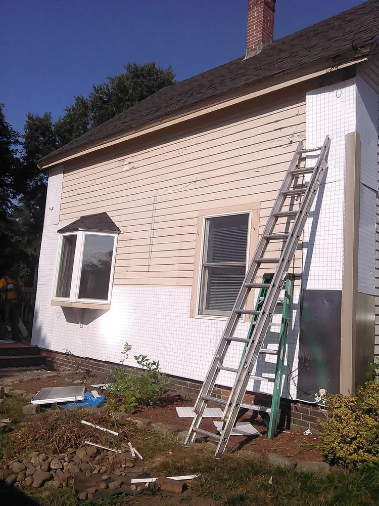 Slide of Teixeira Construction