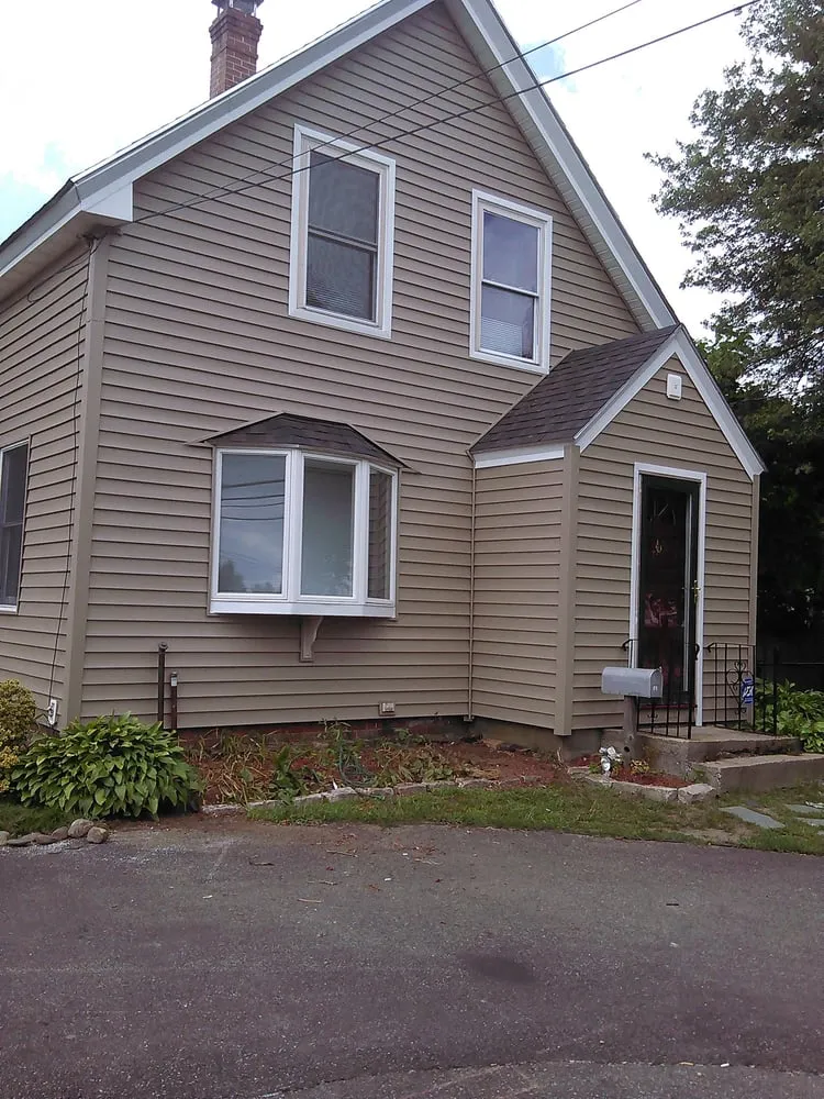 Slide of Teixeira Construction