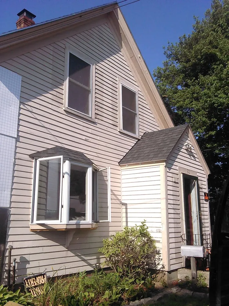 Slide of Teixeira Construction