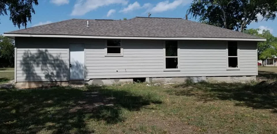 Slide of Tejas Paving and More Construction