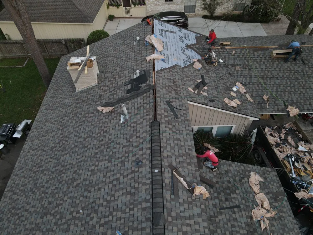 Slide of Tejas Roofing & Construction