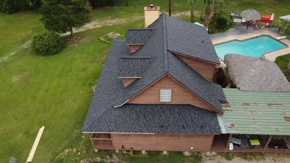 Slide of Tejas Roofing & Construction