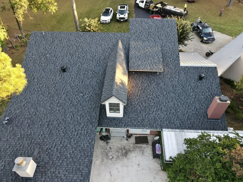 Slide of Tejas Roofing & Construction