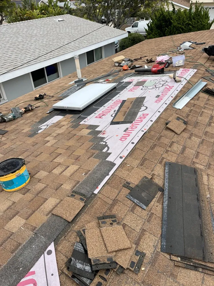 Slide of Tello's Roofing