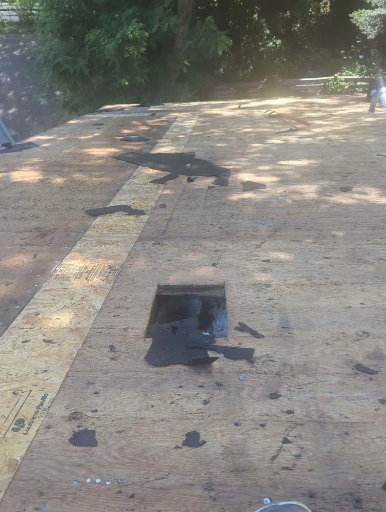 Slide of Tennessee Roofing & Exteriors