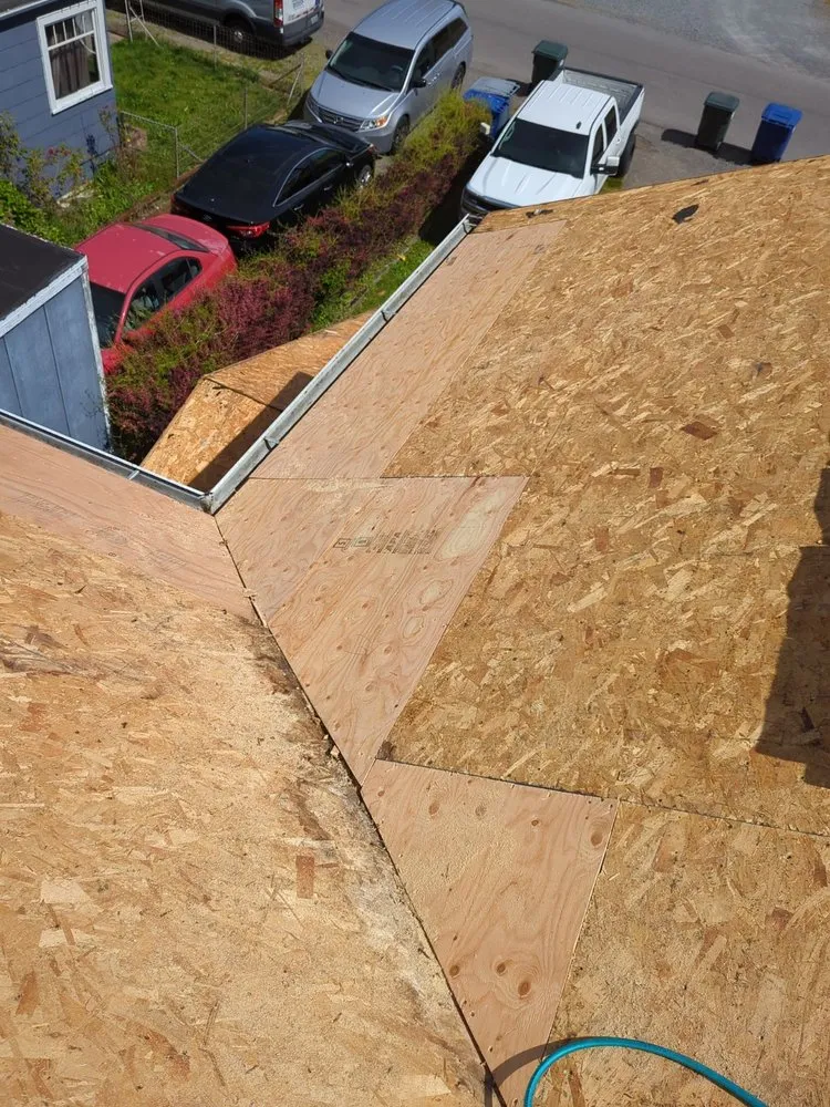 Slide of Tennessee Roofing & Exteriors