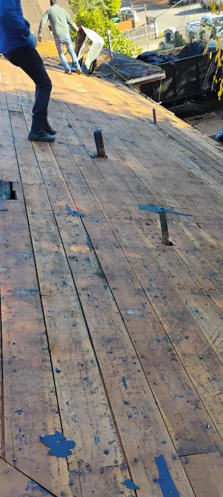 Slide of Tennessee Roofing & Exteriors