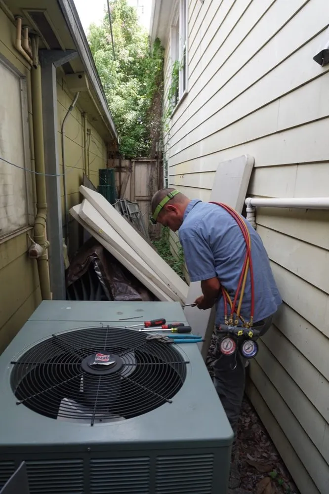 Slide of Tensta Kons Roofing