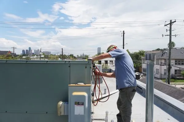 Tensta Kons Roofing Logo